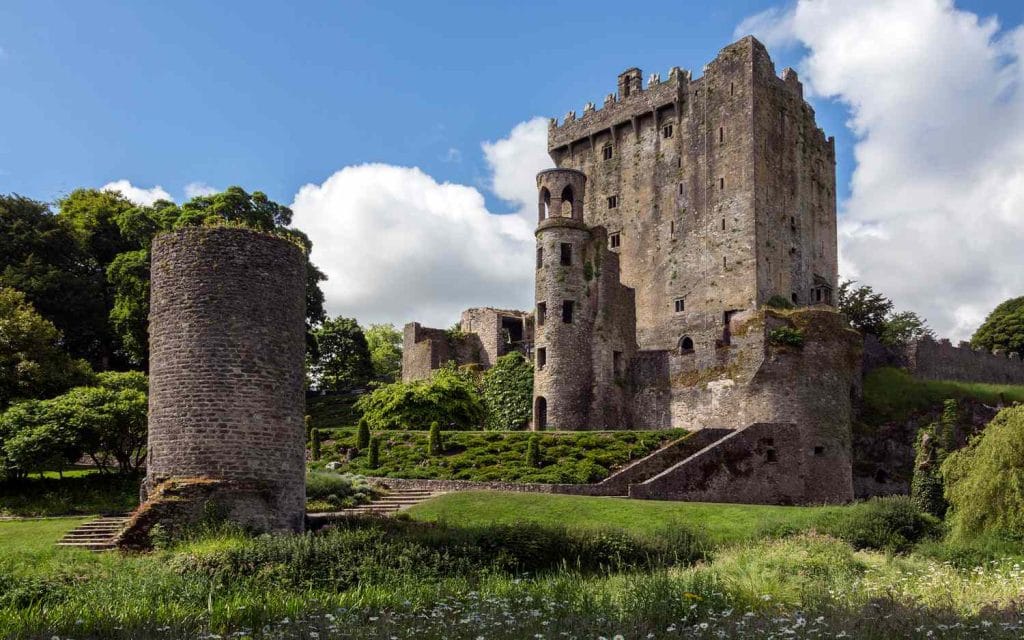 fully guided private tour of Ireland 